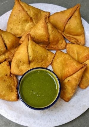 A picture of Homemade samosa recipe | how to make samosa | aloo samosa.