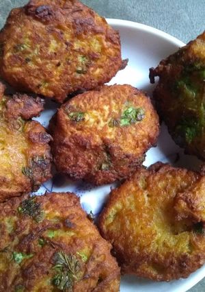 A picture of Potato coconut fritters.