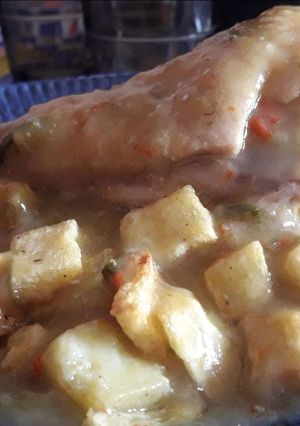 Una foto de Pollo a la crema con papas