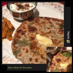 A picture of Hare Chane Ka Parantha.