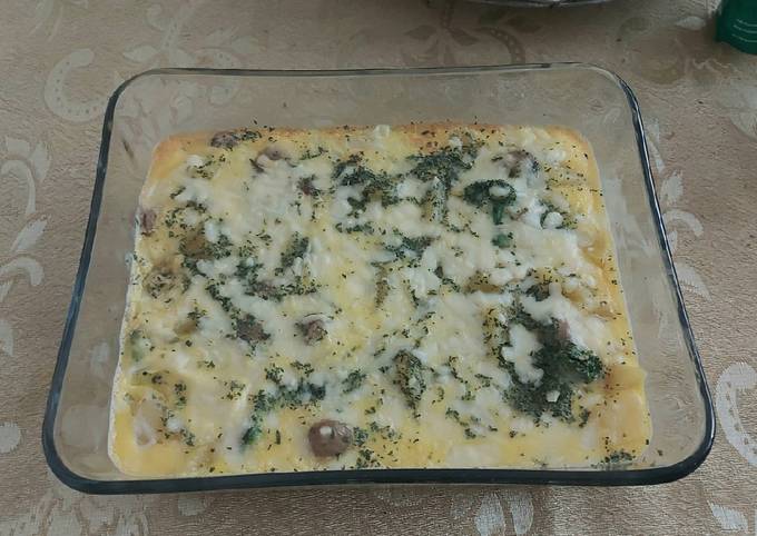 Langkah Mudah untuk Menyiapkan Baked Potato-Broccoli and Cheese, Lezat