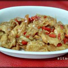 A picture of Ayam fillet saus tiram pedas.