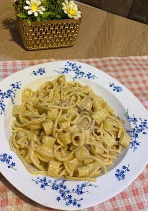 صورة لوصفة مكرونة بالصوص الأبيض والمشروم 😋