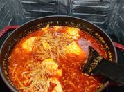 A picture of konbu dashi