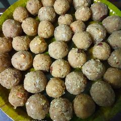 A picture of Coconut Jaggery Ladoo.