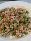 Ensalada de arvejas a la clara de huevo con fideos dedalitos