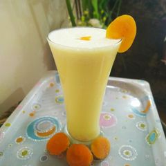A picture of Apricot shake.