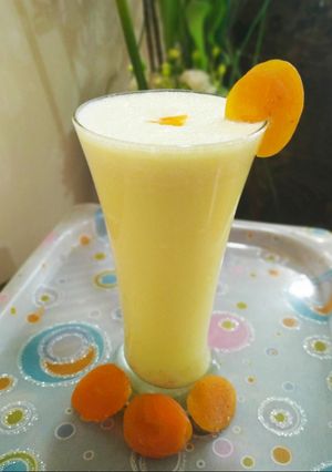 A picture of Apricot shake.
