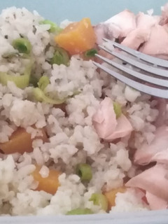 Una foto de Salmón en tupper
