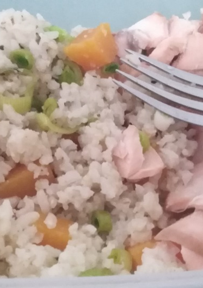 Una foto de Salmón en tupper