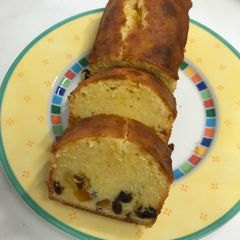 A picture of Fruits pound cake.