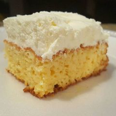 A picture of Rum Chata Whipped Cream.