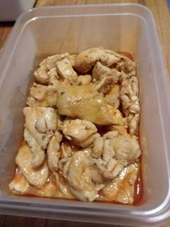 Una foto de Pollo al curry rojo