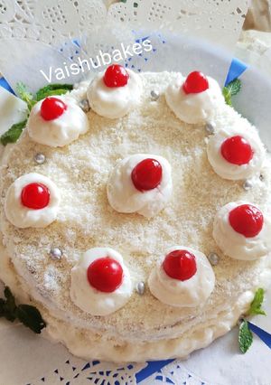 A picture of White Forest Cake.