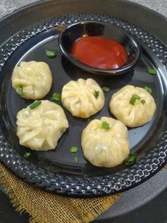 मोमो (momo recipe in Hindi) रेसिपी मुख्य फोटो