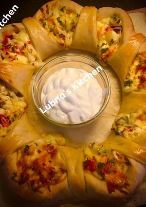 A picture of CHICKEN PIZZA RING:.