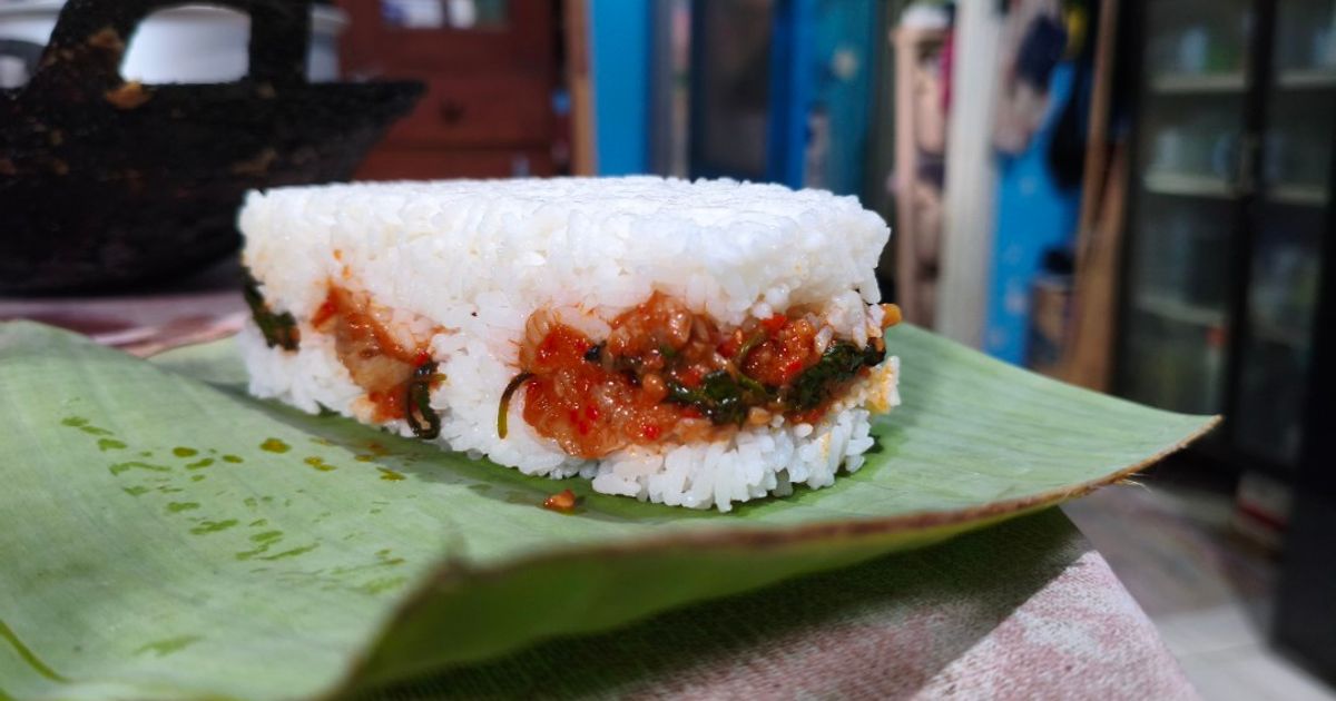 Nasi Bakar Jamur Kemangi