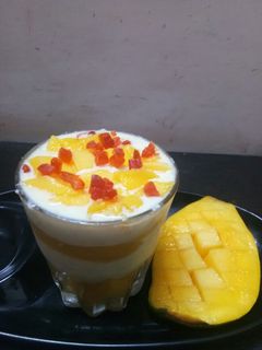 मैंगो कस्टर्ड (Mango custard recipe in hindi) रेसिपी मुख्य फोटो