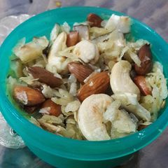 A picture of Dryfruits chivda.