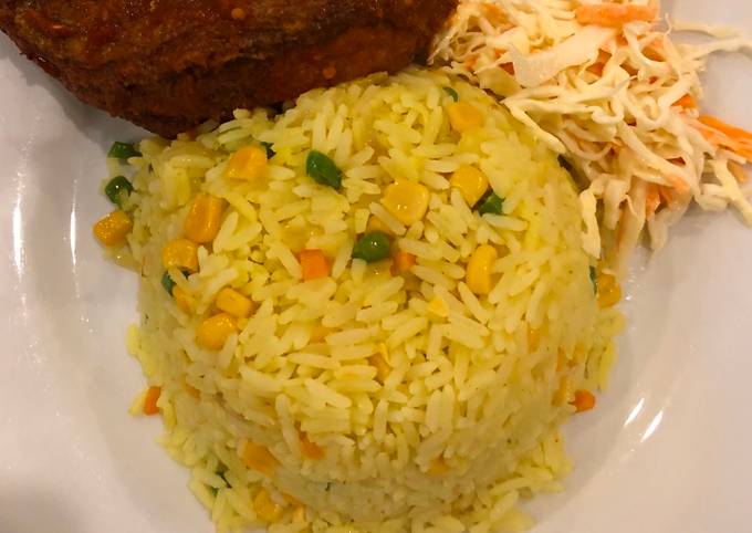 Steps to Make Favorite Fried rice well  garnished