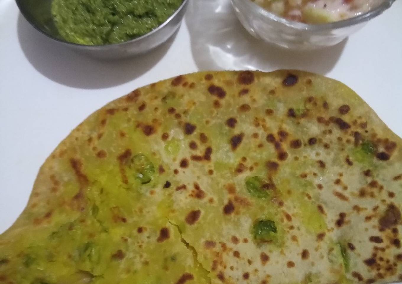 Aloo matar paratha
