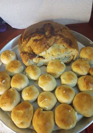 A picture of Small Honey Rolls & Honey loaf.