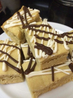 Una foto de SHORT BREAD BARS
