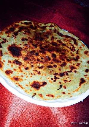 मूली भाजी के पराठे (Mooli bhaji ke parathe recipe in Hindi) रेसिपी मुख्य फोटो