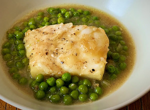Foto principal de Bacalao con guisantes