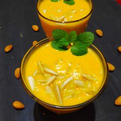 A picture of Carrot Yogurt Sunshine smoothie.