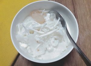 Hình của món Chè dừa dầm - hải phòng.