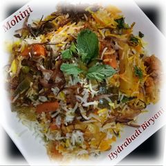 A picture of Veg Dum Hydrabadi biryani.