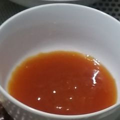 A picture of Sweet and chilli sauce.