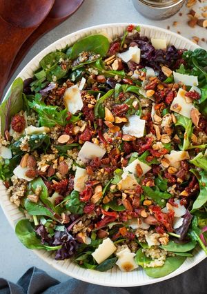 A picture of Sun dried salad with quinoa.