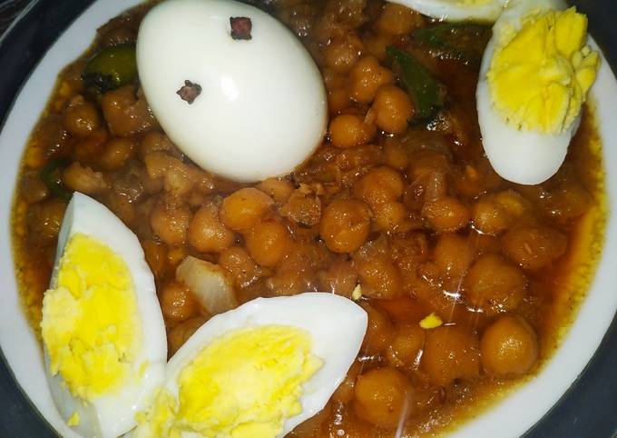 Step-by-Step Guide to Make Homemade Anda choly