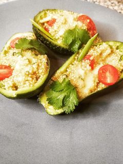Φωτογραφία της συνταγής Superfood Σαλάτα με Κινόα, Αβοκάντο και Βινεγκρέτ Τζίντζερ