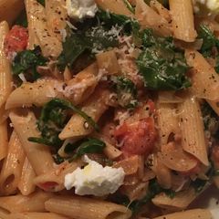 A picture of Tomato and Spinach Pasta.