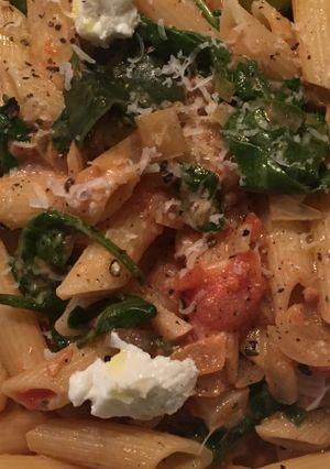 A picture of Tomato and Spinach Pasta.