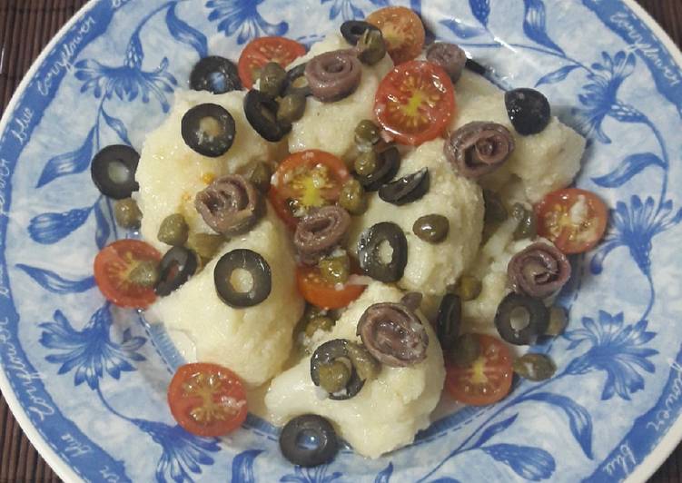 Ensalada de coliflor mediterránea