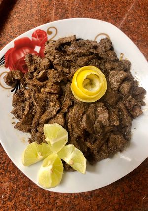 صورة لوصفة الكبدة بطريقة سهلة والطعم روعة