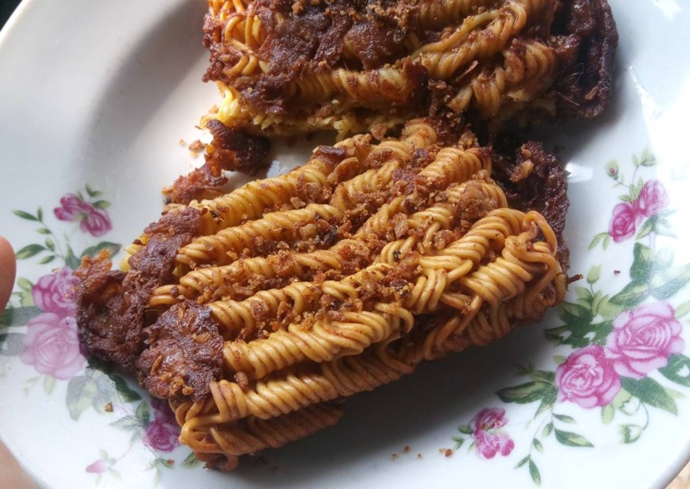Mie telur goreng