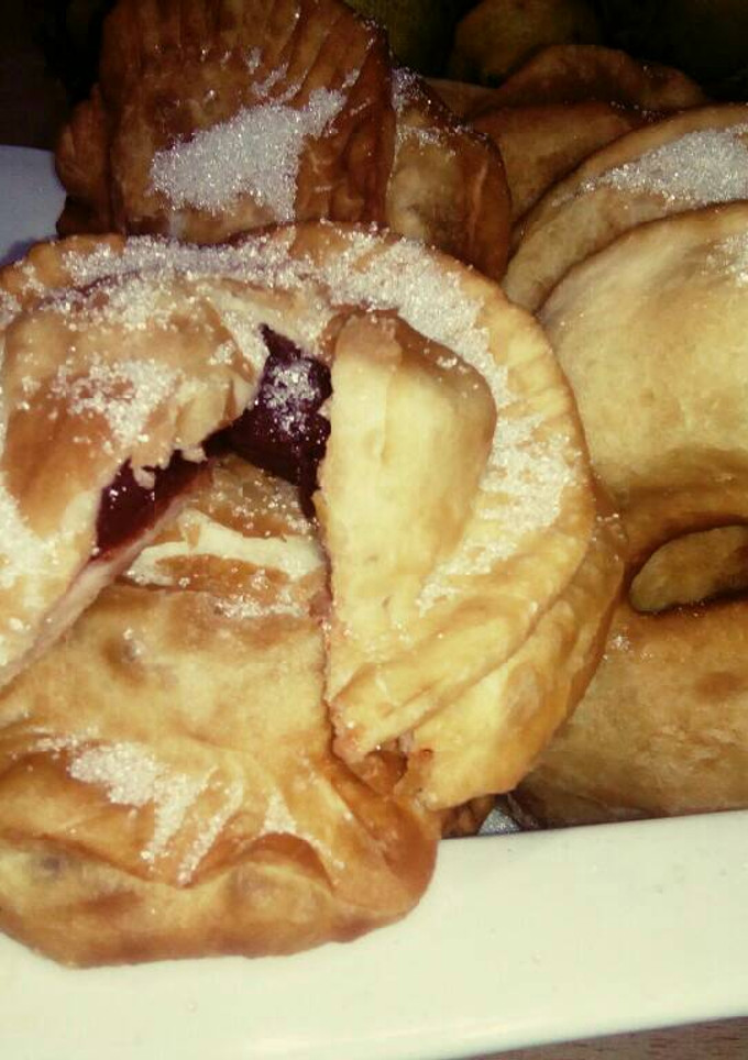 Una foto de Tortas fritas comunes y rellenas bien simples