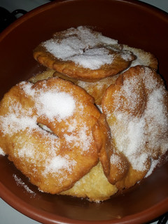 Una foto de Torta Fritas (Con levadura)