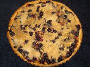 Una foto de crumble de manzana en sarten