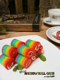 Foto resep Mini Rainbow Roll Cake