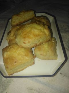 Dupla sajtos pogácsa recept fotója