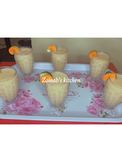A picture of Carrot 🥕 cucumber 🥒 and ginger 🍹 drink.