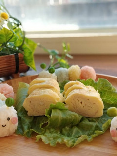 可愛彩色毛毛蟲飯糰 的食譜成品照片
