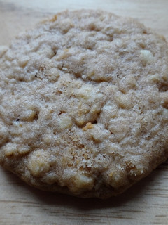 A picture of Peanut Butter Oat Crunch Biscuits.