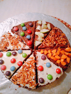 A picture of Brownie Pizza.
